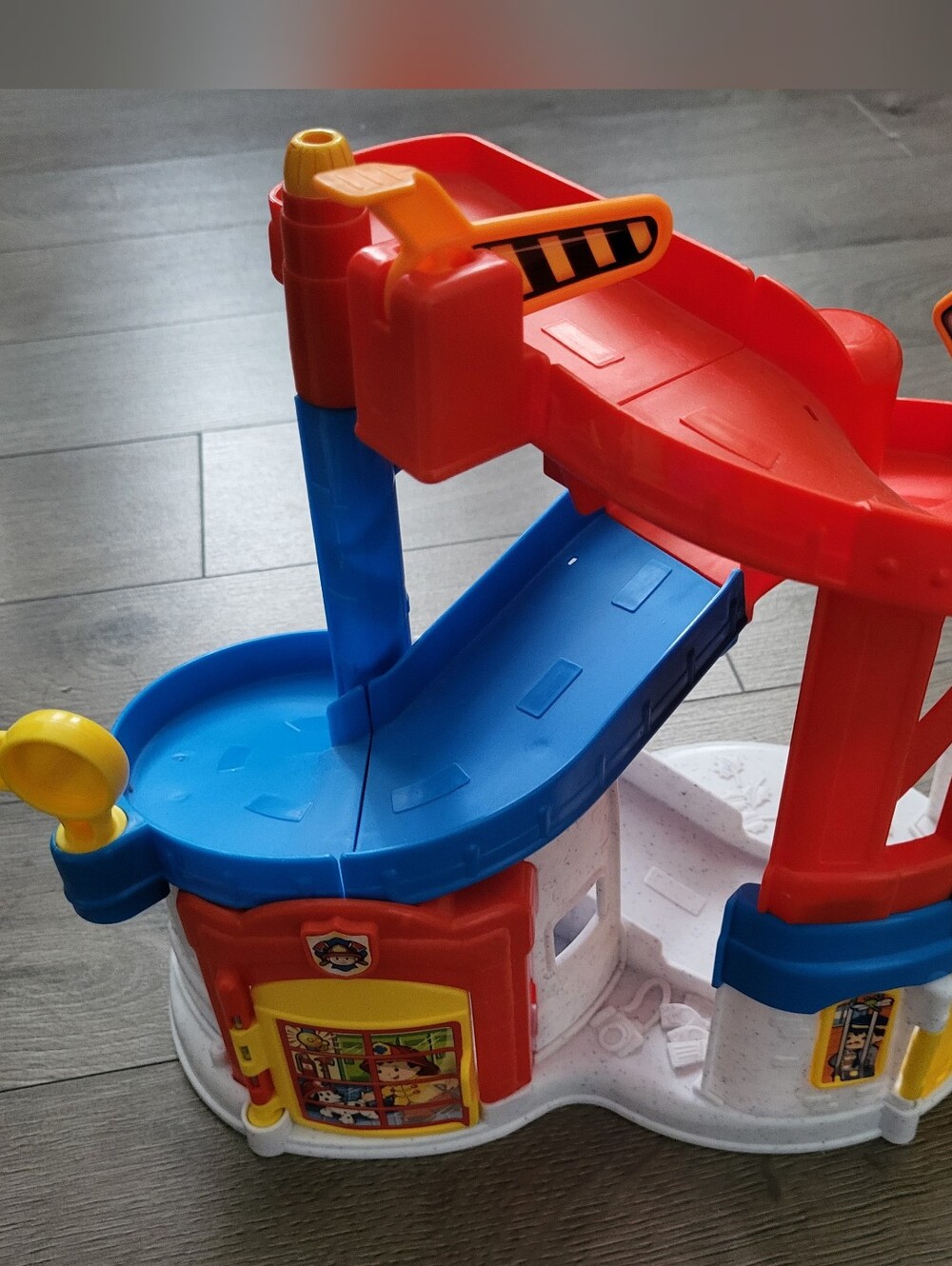 Little People Police Station Playset with 2 Vehicles